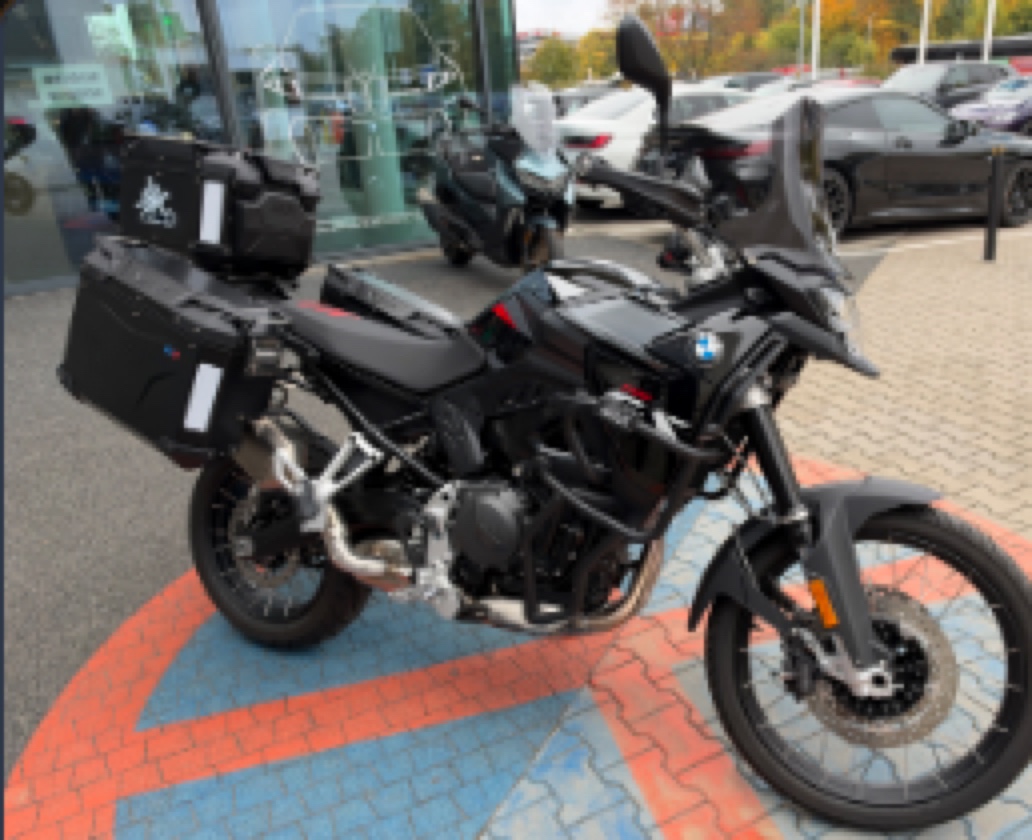 BMW F 900 GS adventure