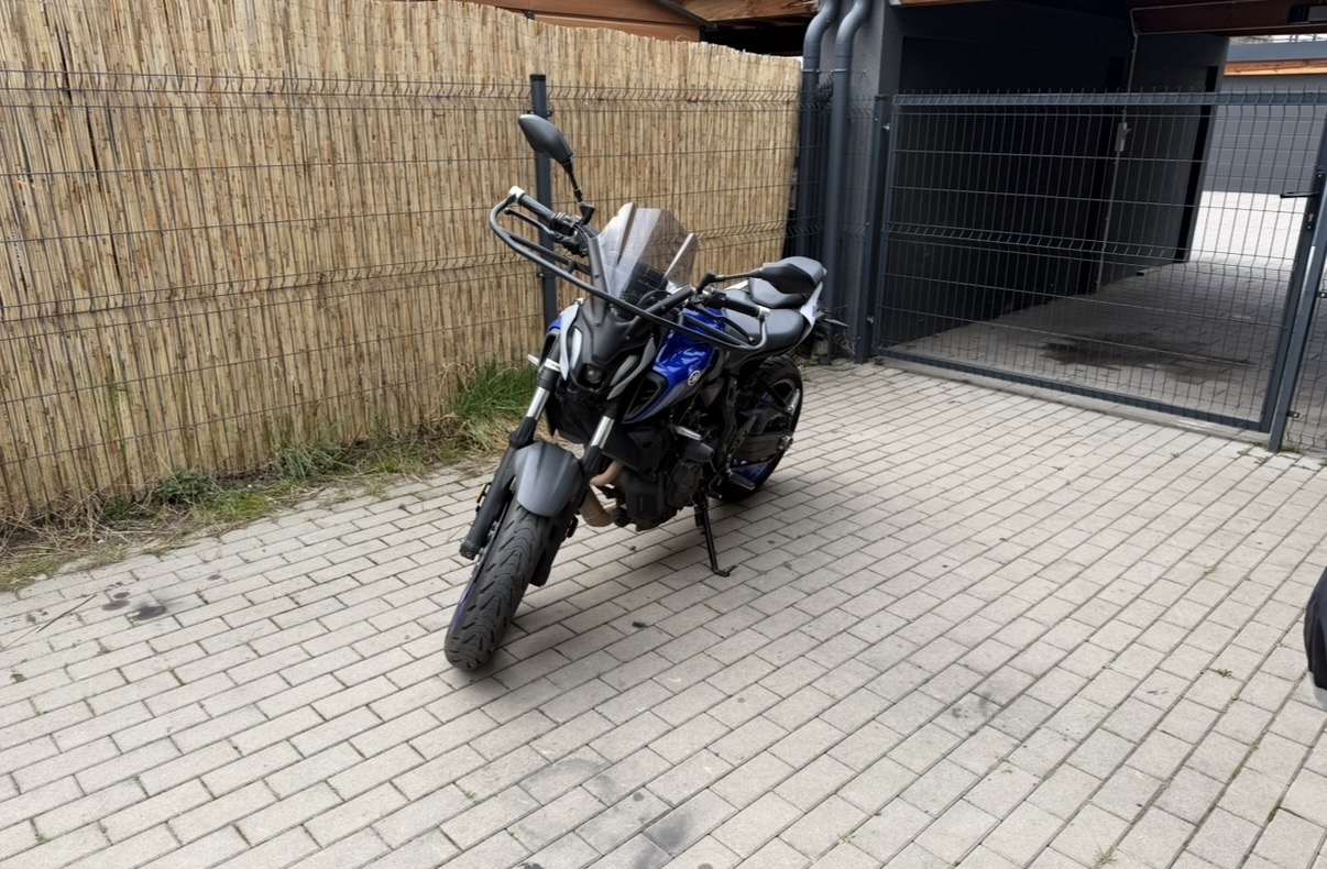 Yamaha MT-07 niebieska z floty WypozyczMotoGolus